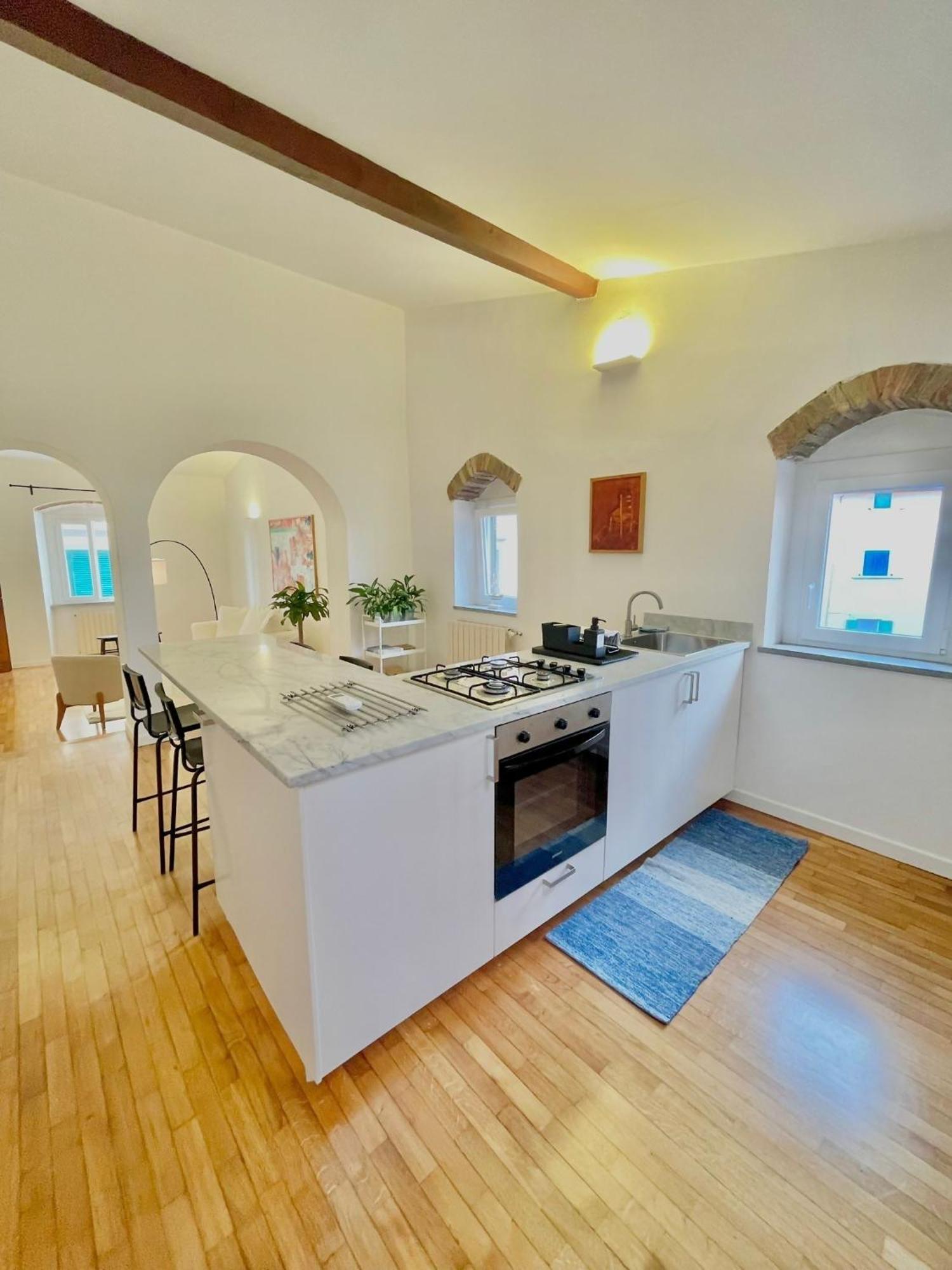 Susannas Lovely New Apartment 리보르노 외부 사진